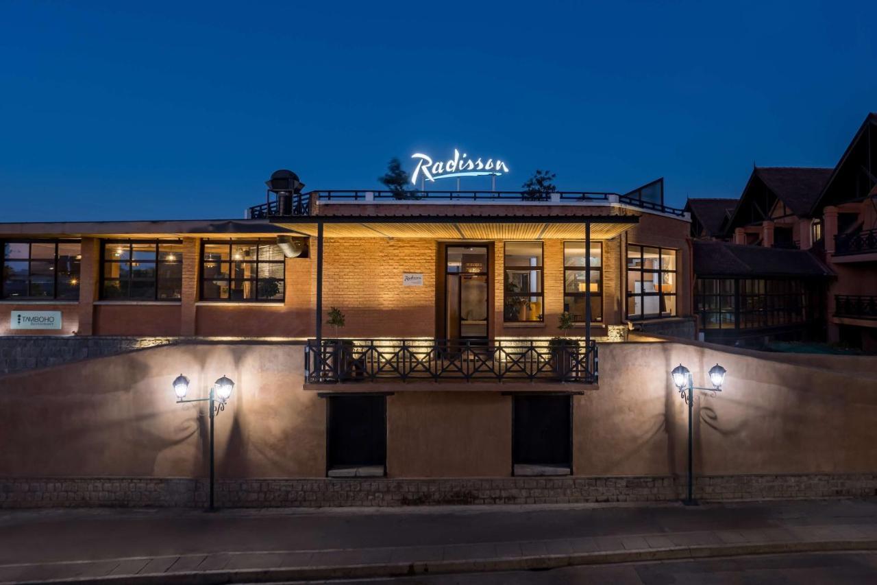 Radisson Hotel Tamboho Waterfront أنتاناناريفو المظهر الخارجي الصورة