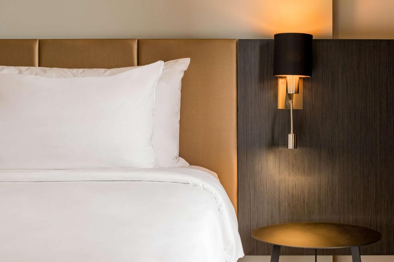 Radisson Hotel Tamboho Waterfront أنتاناناريفو المظهر الخارجي الصورة